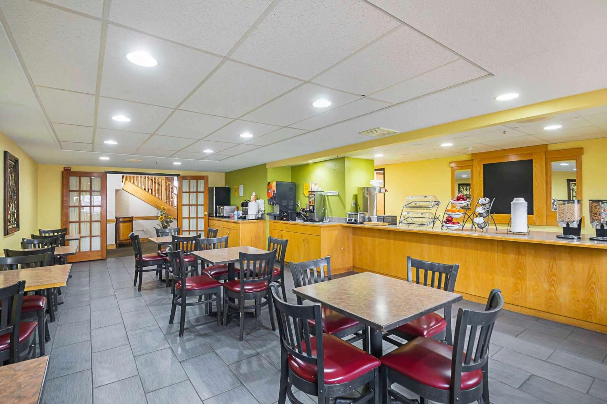 Quality Inn & Suites Harrington - Milford Buitenkant foto
