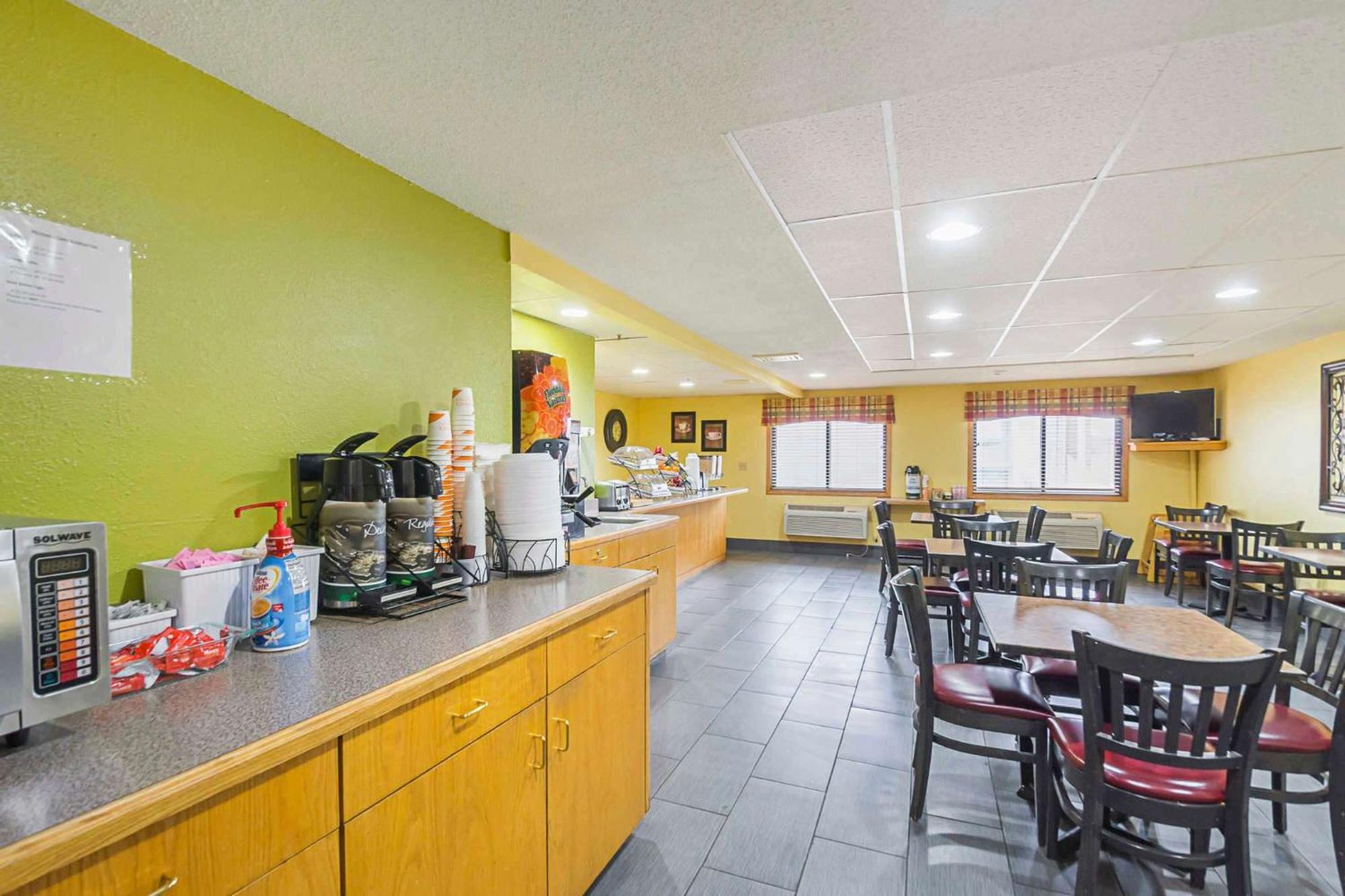 Quality Inn & Suites Harrington - Milford Buitenkant foto