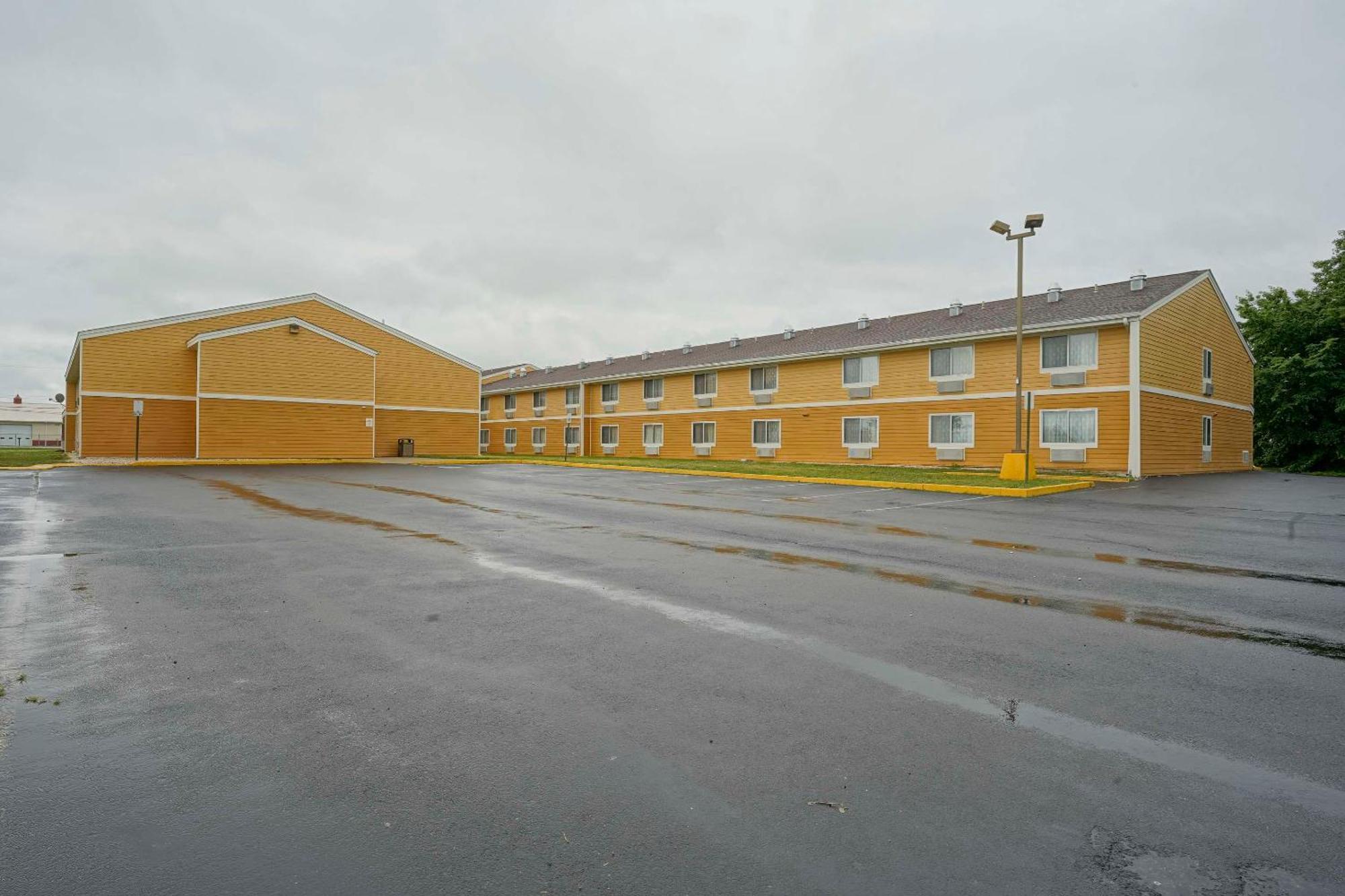 Quality Inn & Suites Harrington - Milford Buitenkant foto